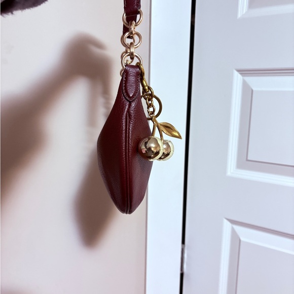 Coach Burgundy Leather Shoulder Bag with Gold Accents - Picture 2 of 6